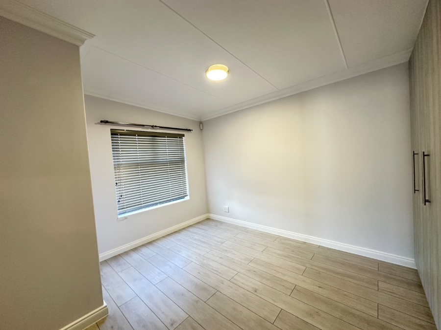 4 Bedroom Property for Sale in Hartenbos Heuwels Western Cape